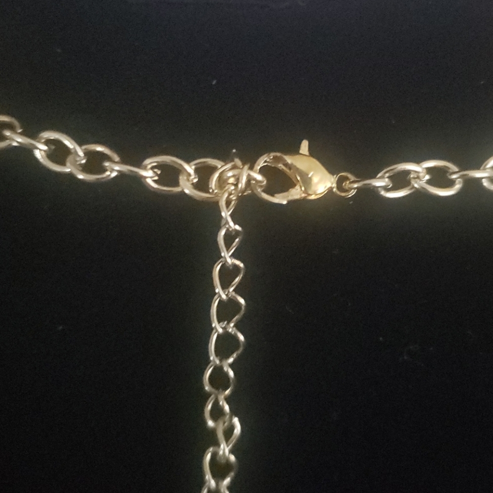 Beige necklace beautiful and elegant - Picture 5 of 5